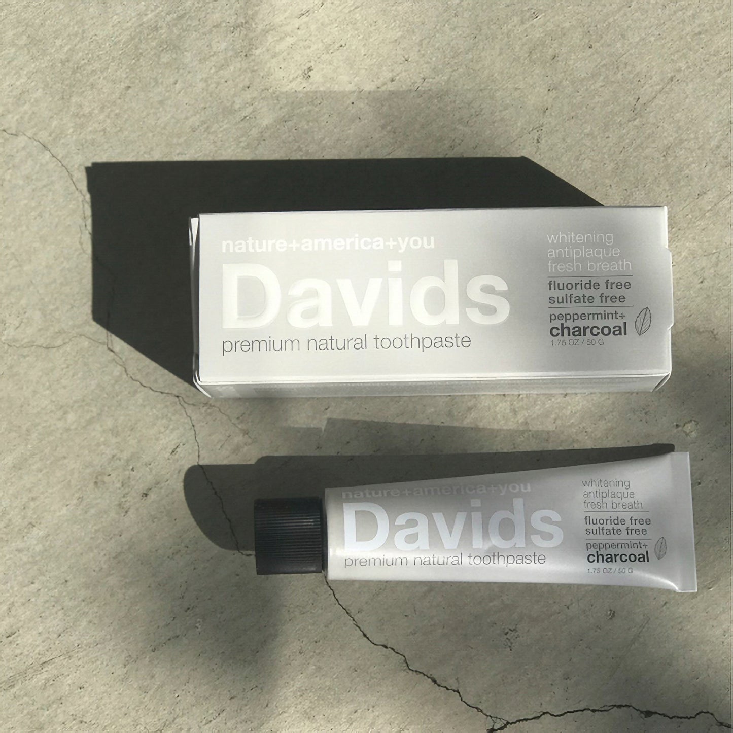 チャコール 50g ホワイトニングトゥースペースト Davids / デイヴィッズ