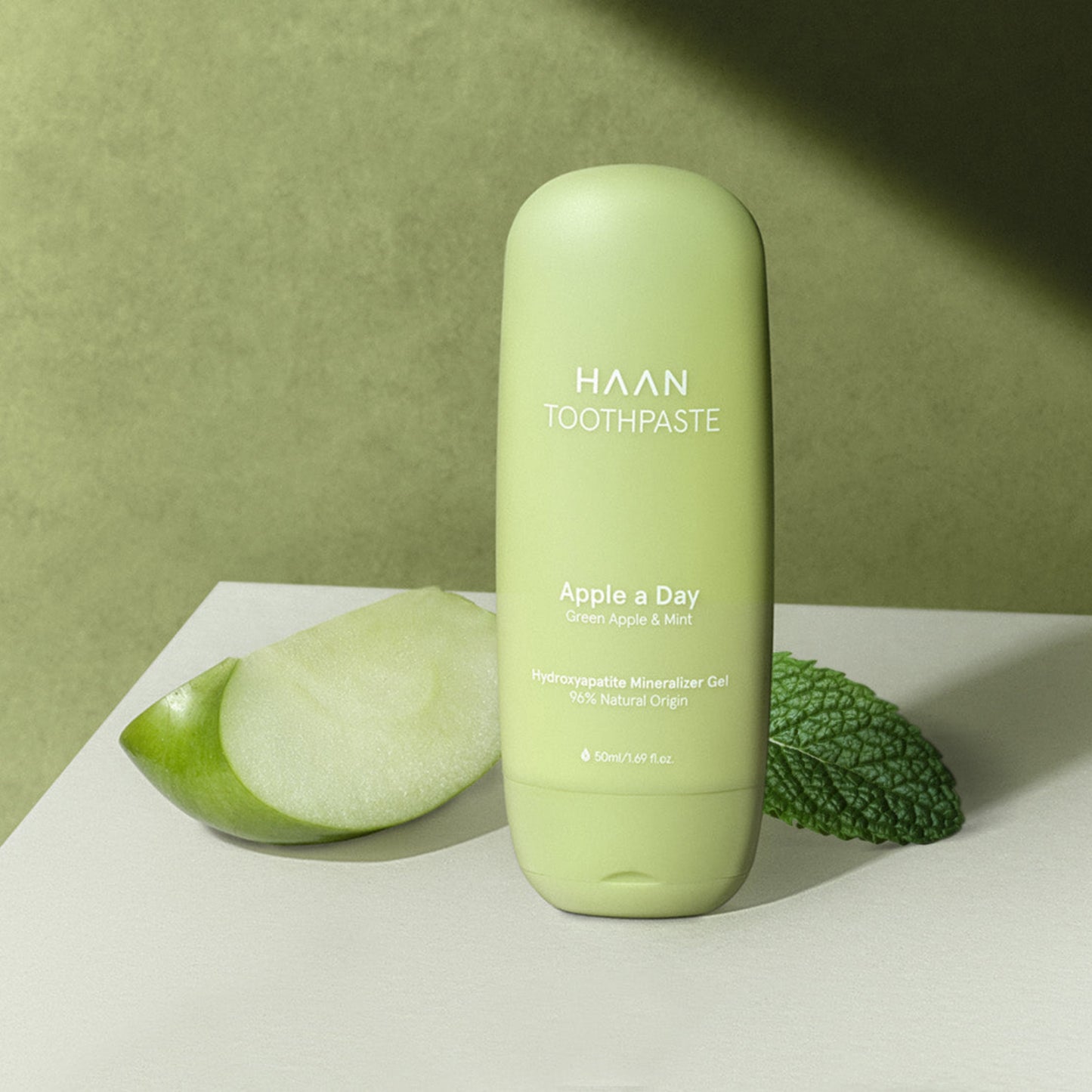 Apple a Day アップルデイ トゥースペースト HAAN / ハーン